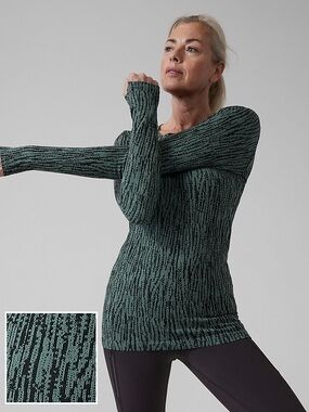 Athleta Flurry Elemental Women’s Black and Green Long Sleeve Top